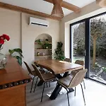 Blisshouse Luxurious Guesthouse Calm And Energetic Spot Near By City Surrounded By The Forest Where You Will Find Your Peace And Your People