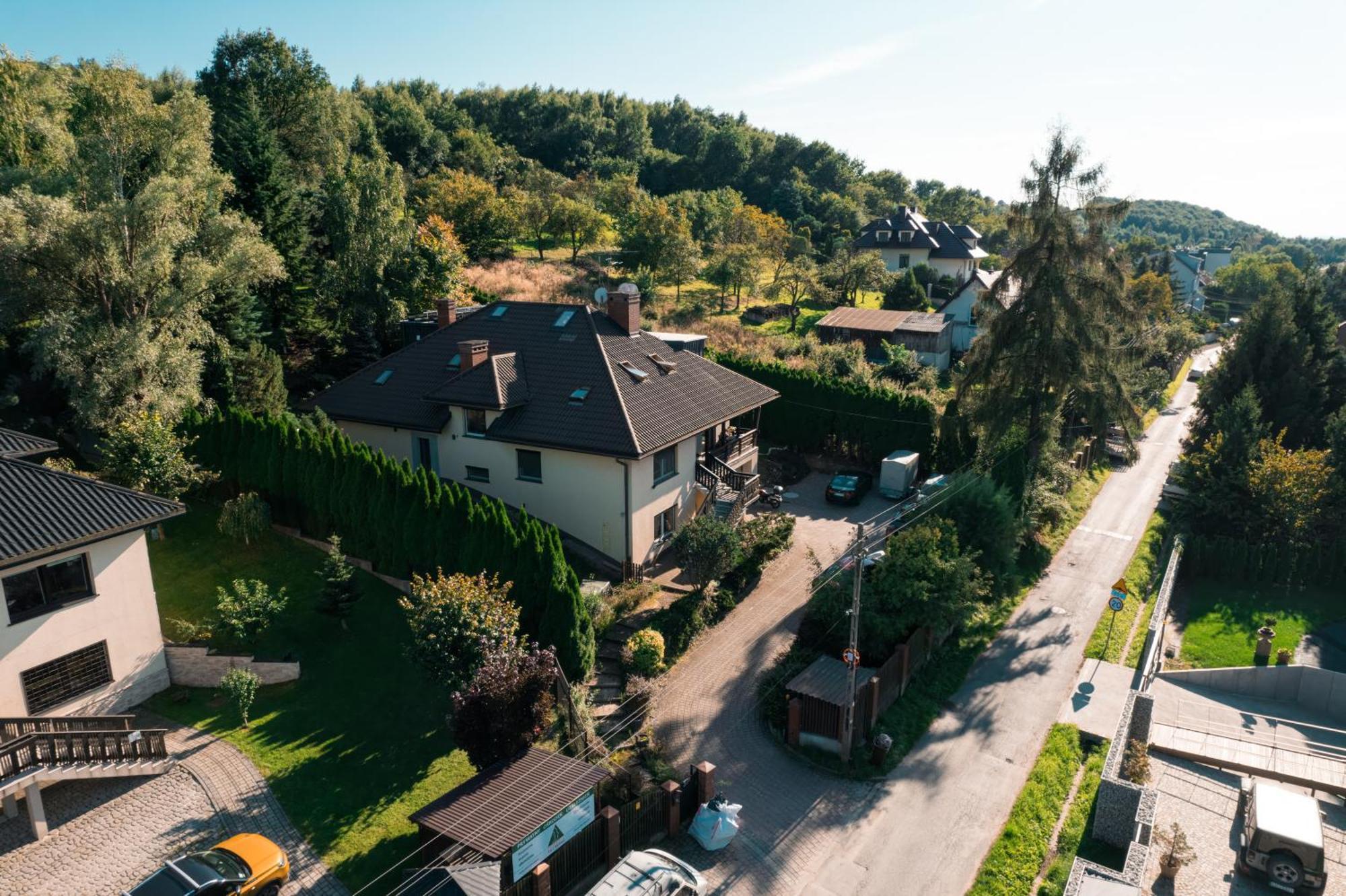 Blisshouse Luxurious Calm And Energetic Spot Near By Surrounded By The Forest Where Will Find Your Peace And Your People Guest house Krakow